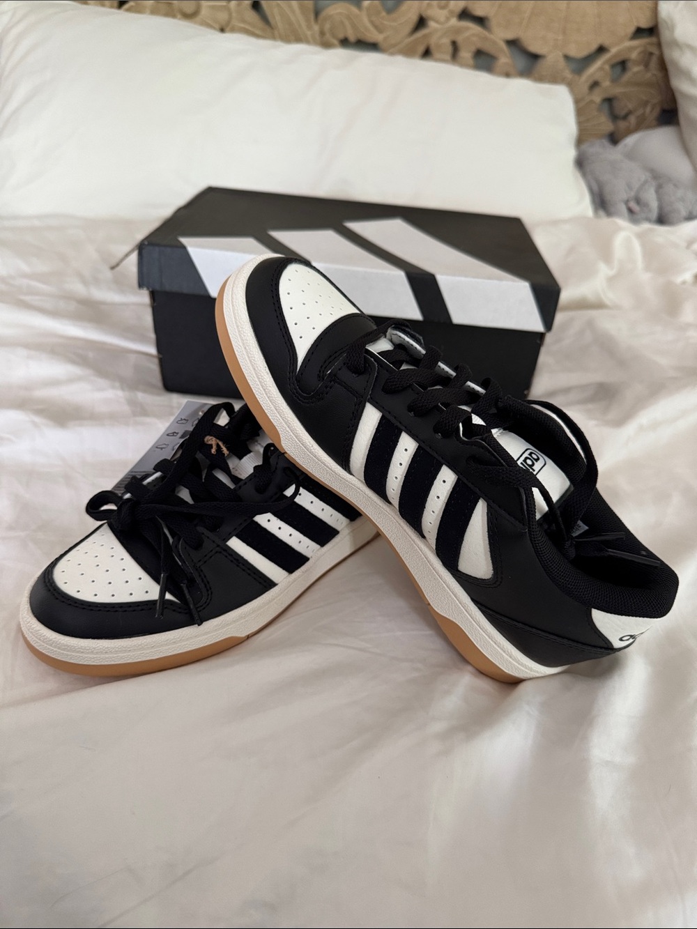 NWT Adidas Break Start - Women’s Size 5 - Black and White